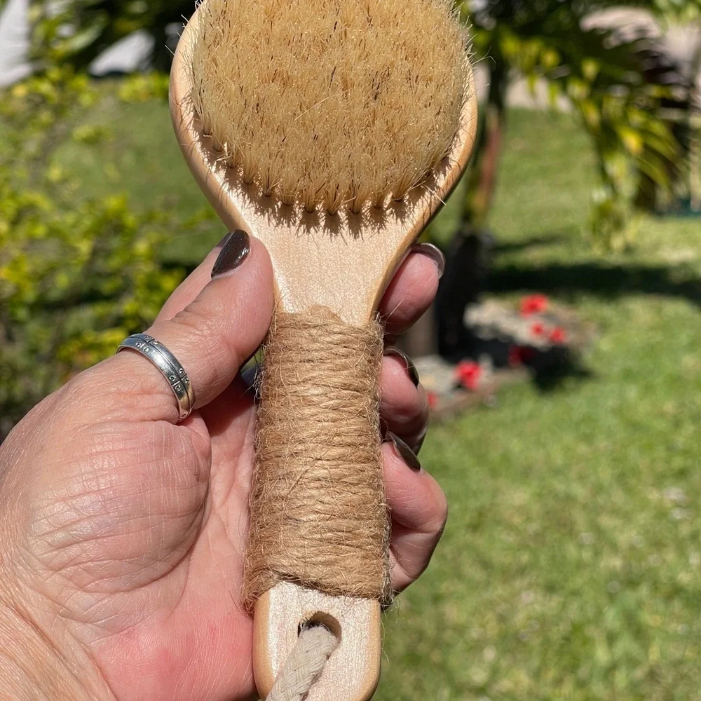 ESKER Natural Bristle Body Dry Brush with Rope Handle